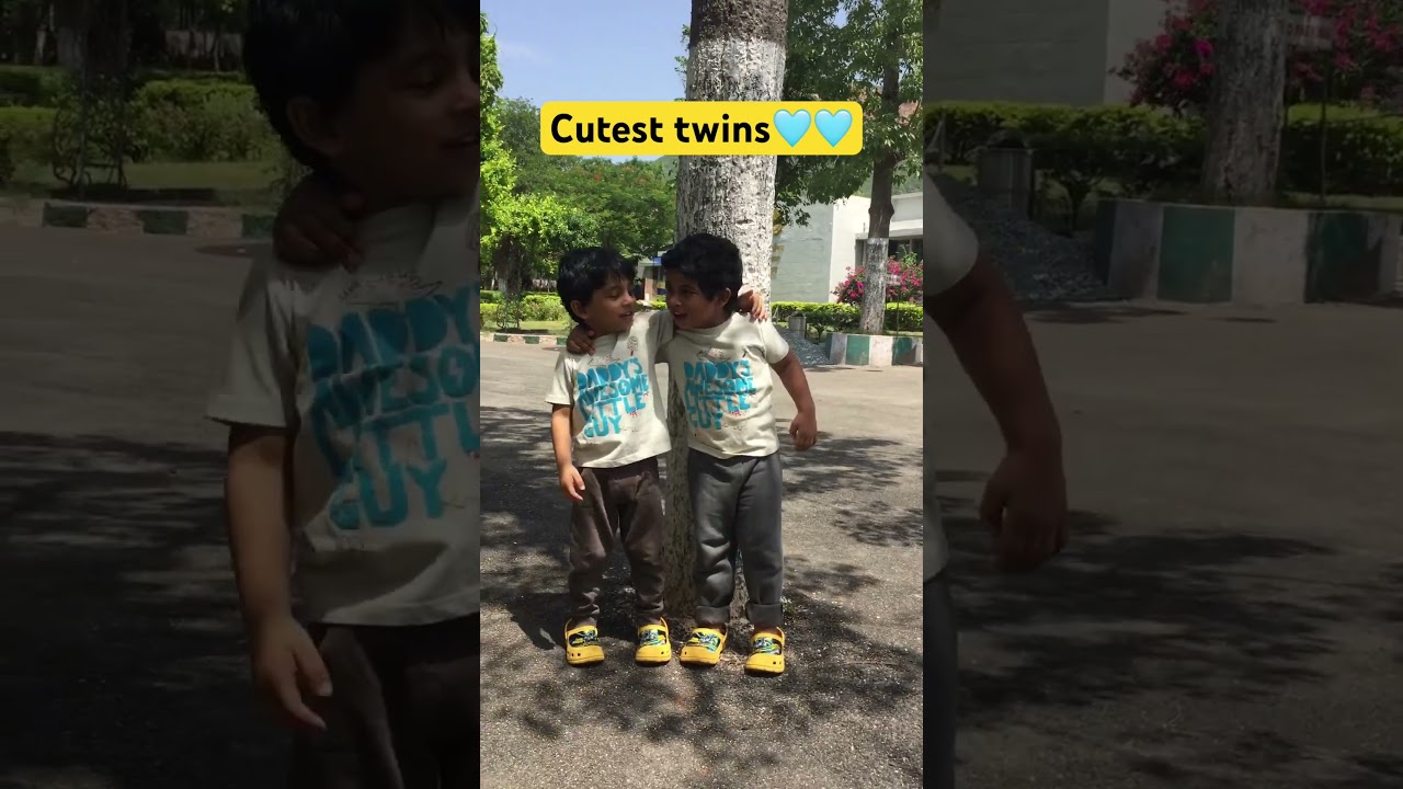 Cute twins 
