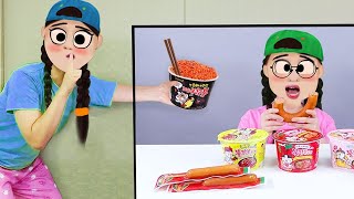 Mukbang Color food Tteokbokki 불닭볶음면 불닭떡볶이 TV 속 편의점 음식 먹방 Convenience Store food |  animation