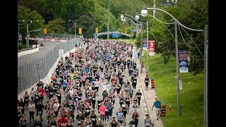 What better way to cap off the historic energy in toronto than by
10,000 runners celebrating over 10 km's. with so many incredible
moments share, relive t...
