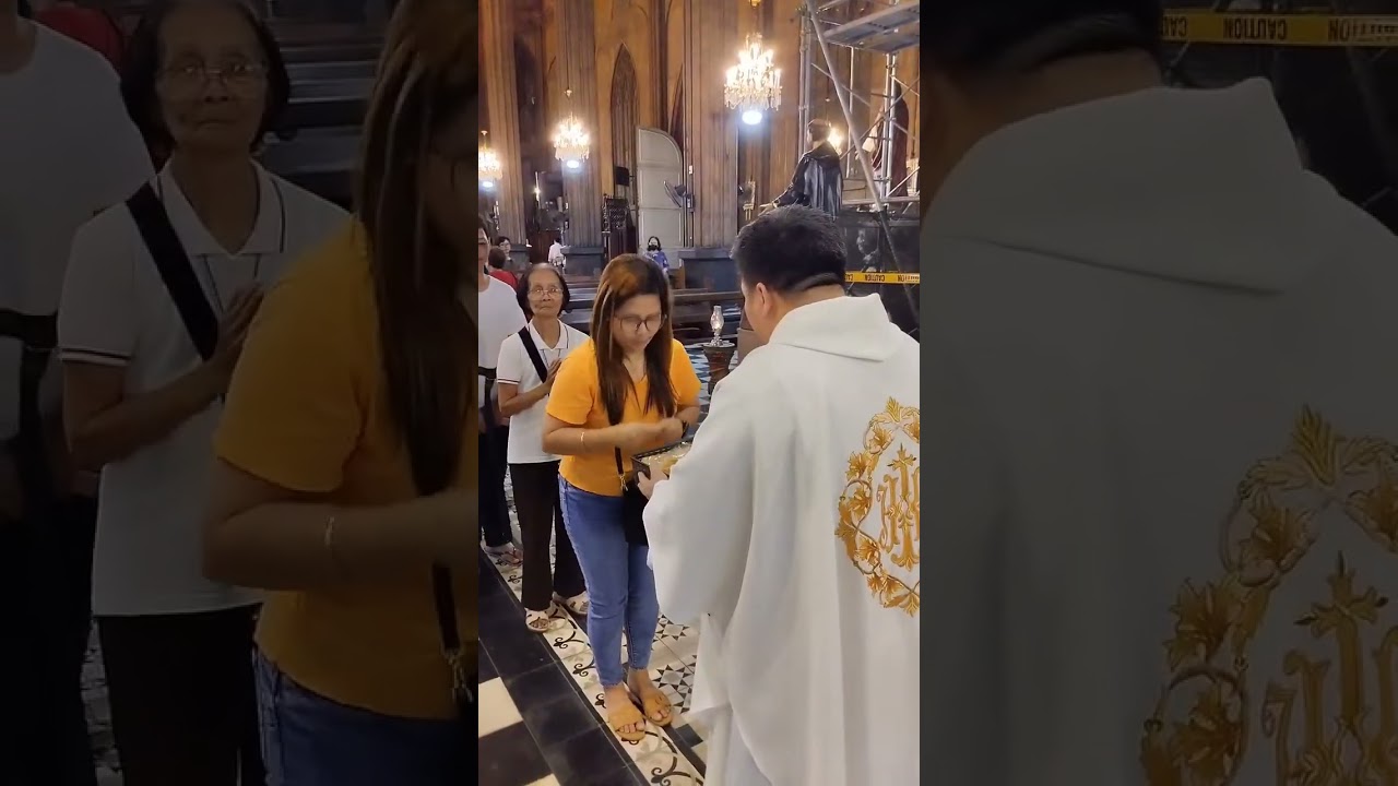 Feast of San Nicolas de Tolentino at San Sebastian Basilica with the Panecillos de San Nicolas.