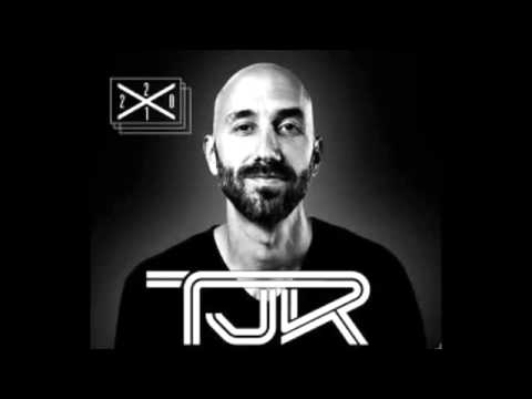 TJR   Ode to Oi Radio Edit)