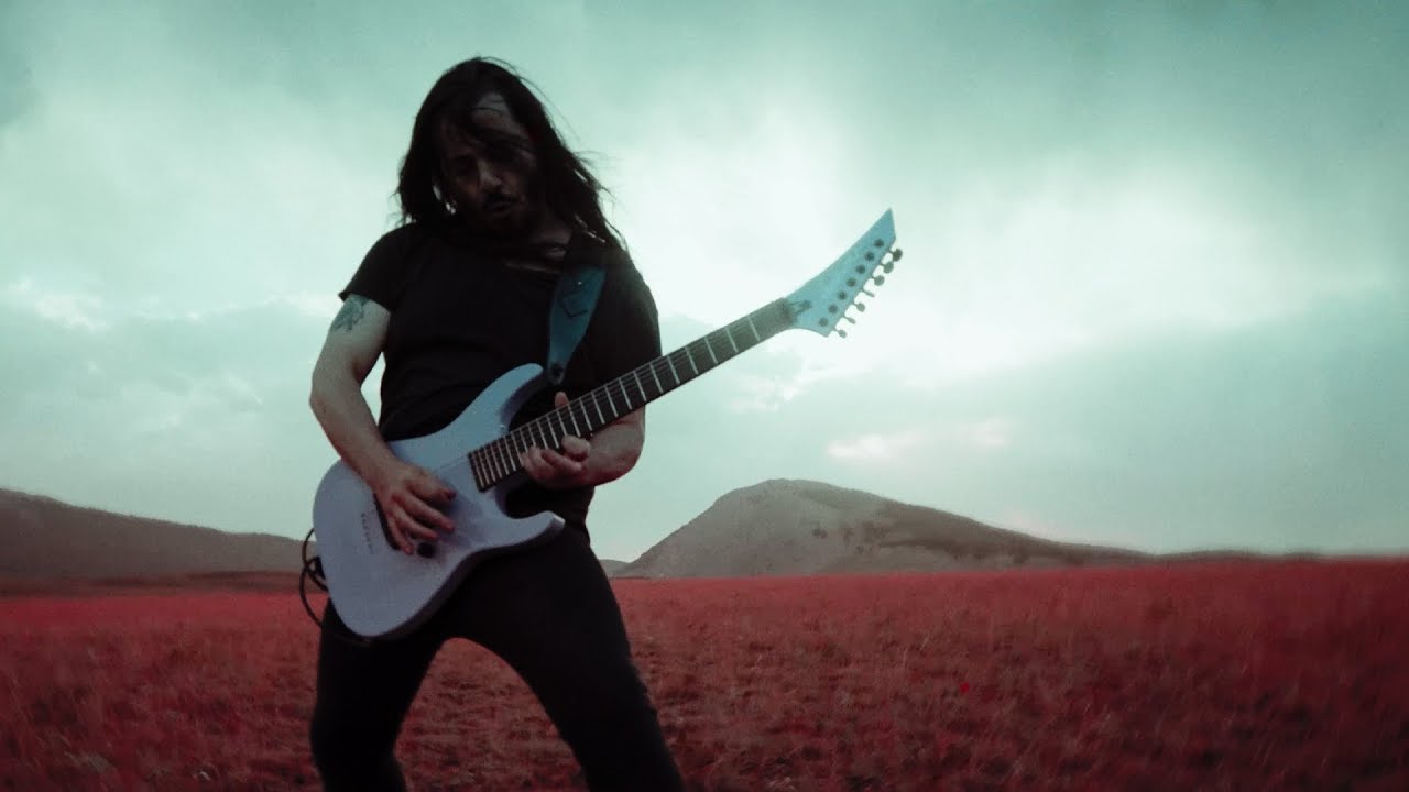 Смотреть «SUN OF THE SUNS - On The Last Day Of Earth (Official Video)» на YouTube Смотреть «SUN OF THE SUNS - On The Last Day Of Earth (Official Video)» на YouTube