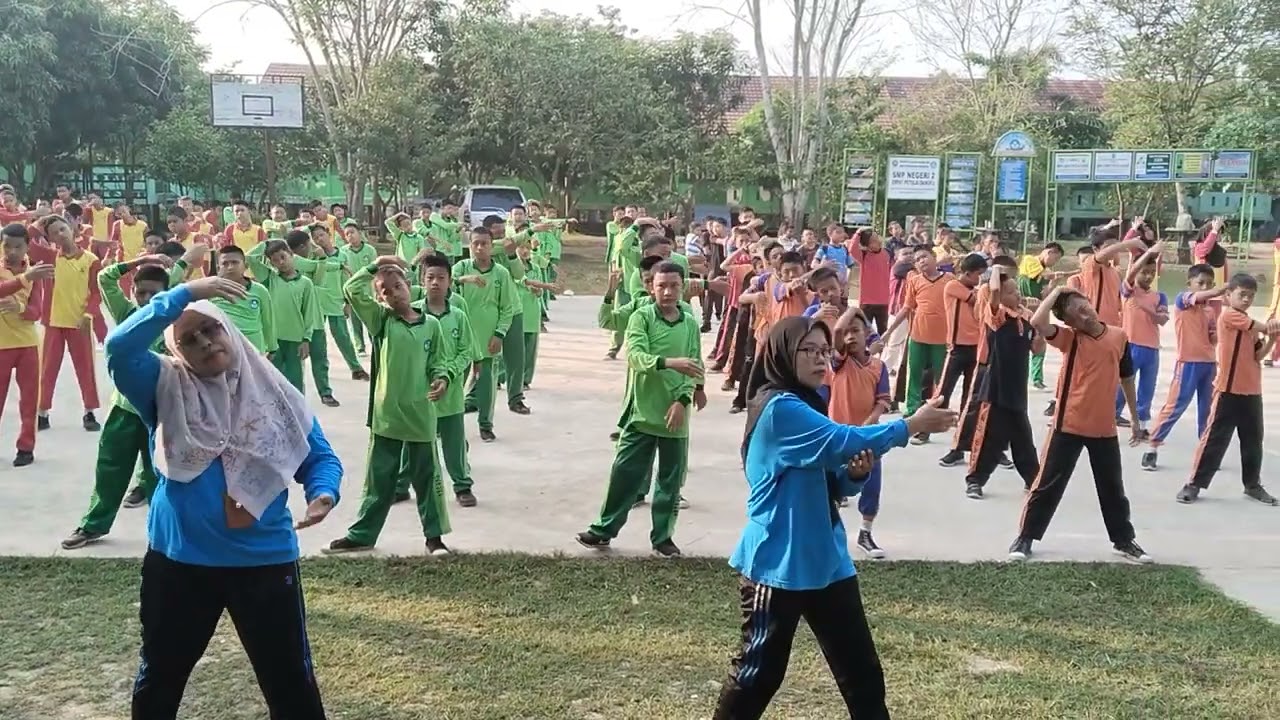 Pertemuan Pagi Ceria di SMP Negeri 2 Empat Petulai Dangku