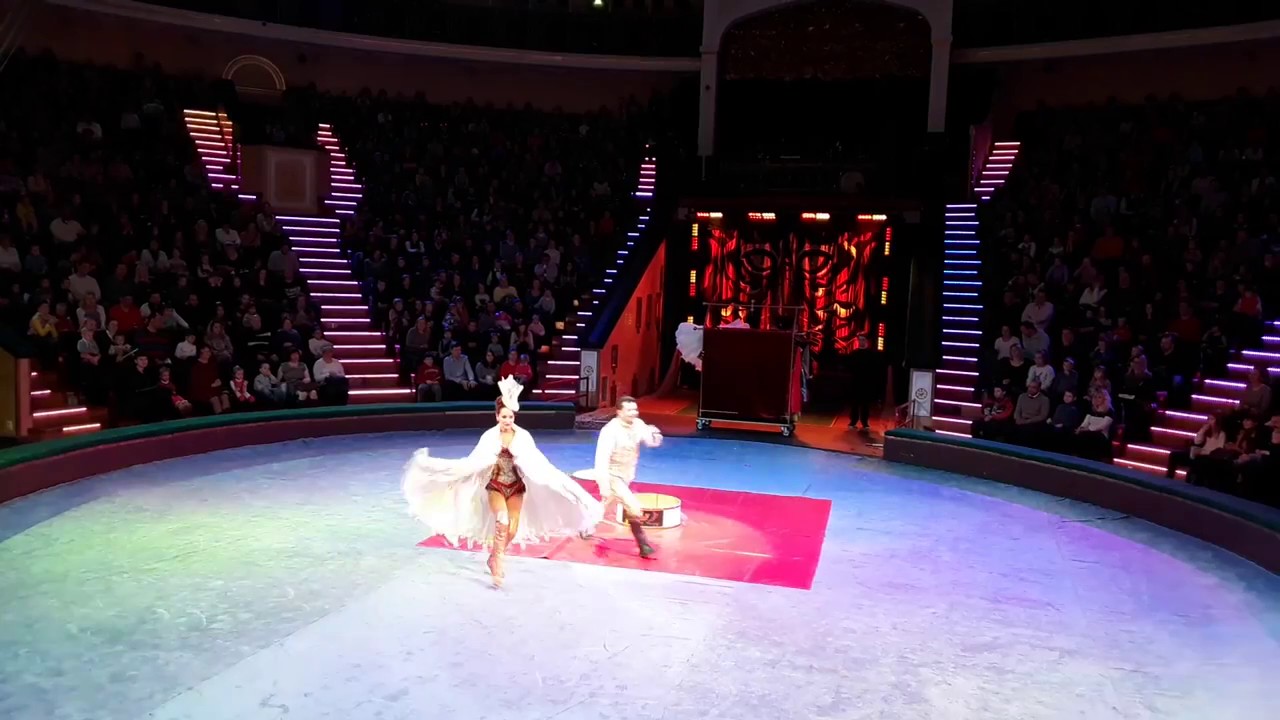 Quick change 21 costume Creative duo YouTube