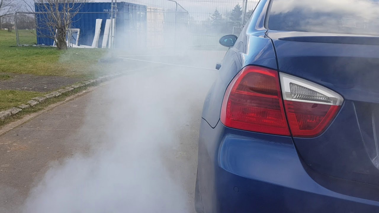 E90 330d smoke. What causes this? Help appreciated YouTube