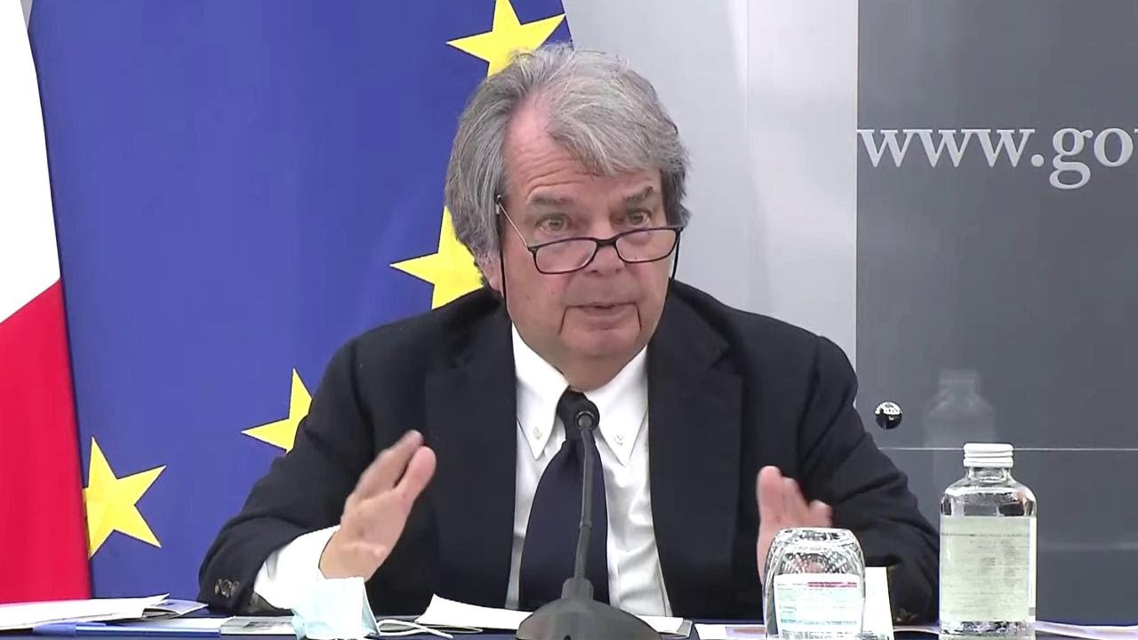 Green Pass, Brunetta: 