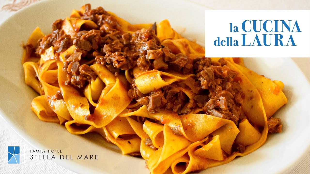 Pappardelle al ragù di rigaglie | La Cucina della Laura