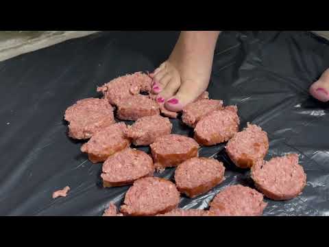 Crushing sausage!