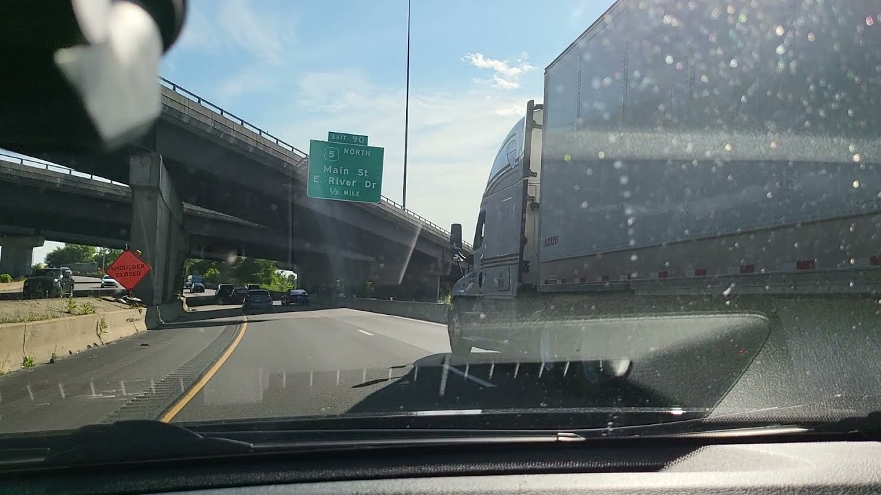 Driving from Buckland Mall in Manchester Connecticut to Hartford,  Connecticut