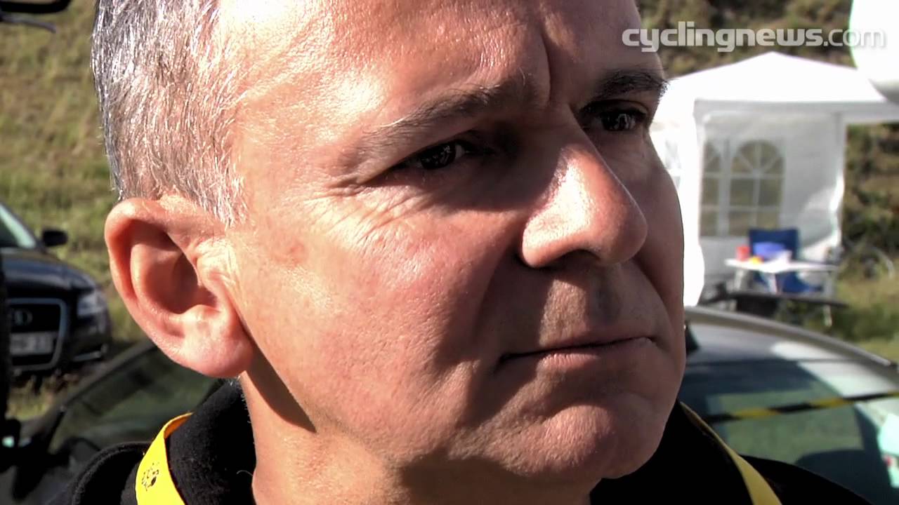 2011 Tour de France: BMC team doctor Max Testa on Cadel Evans - YouTube