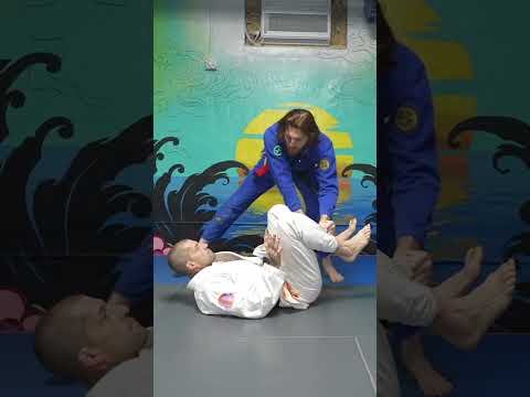 Easy Darce Attack Off Guard Pass — Jon Thomas BJJ