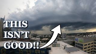 INTENSE Severe Thunderstorm explodes in seconds. Watch this amazing shelf cloud (Gust Front)