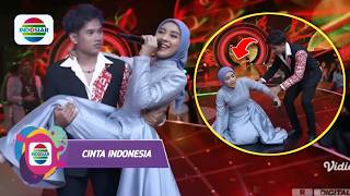 Unbelievable!! Mila Falls, Valen Carries Mila After Falling During Indosiar Performance.