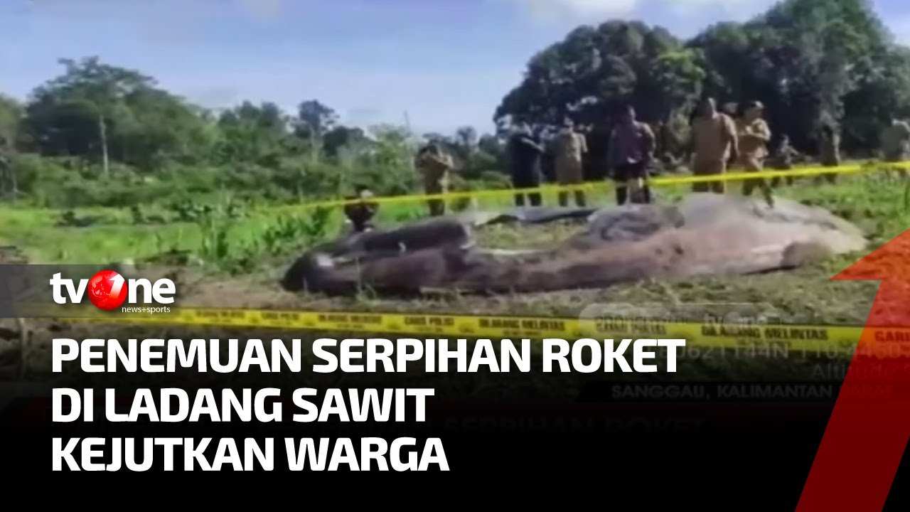 Warga Temukan Lempengan Besi Tersebar di Lahan Sawit di Sanggau | Kabar Siang tvOne