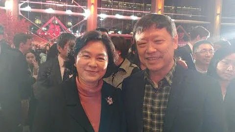 舉國反叛！美國大使館最新動態：大量湧入。禁言？有人被捕。王毅跟美方糾纏這事？劉建超赴美談機密。黨媒闖禍，原來是德國女共黨乾的 - 天天要聞