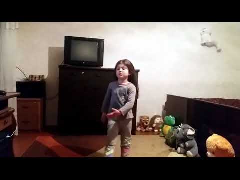 რუთი ცეკვავს  Ruth is dancing