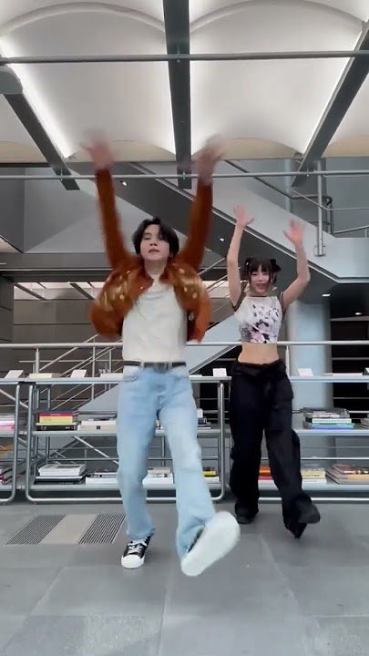 SUGA's Haegeum challenge with New Jeans Hanni 😺🔥