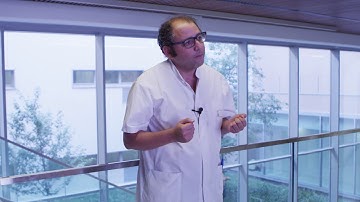 Parathyroid gland autofluorescence imaging in thyroid surgery