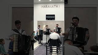 Sunt un mesager-Sami,Ruben și Emi. #accordion #viral #music #foryou #vibes #cover #piano 