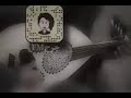 عيدو كل الخلايق بس أنا كيف أعيد و الحبايب غايبين