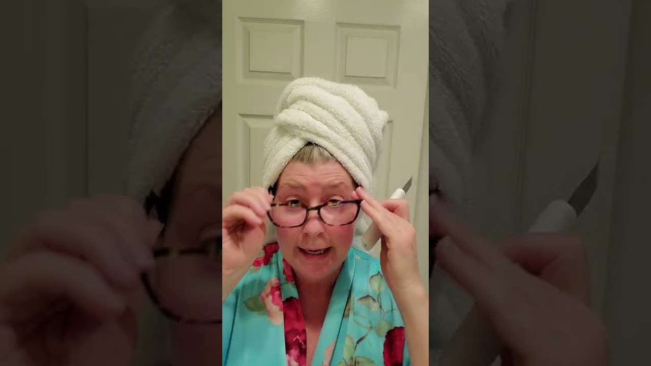 Neora's ultrasonic skincare device and SIG1273 serum demo