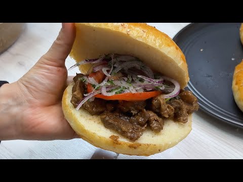 Juda mazzali Non kabob tayyorlash / Узбекская уличная еда Нон кебаб. Хлеб с Кебабом