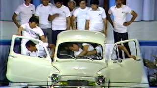 Download ¿Cuántas personas caben en el Fiat 600? | Sábado Gigante ¿Cuántas personas caben en el Fiat 600? | Sábado Gigante