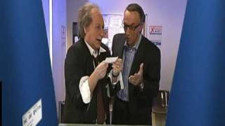 Núñez Fa Un Donatiu A La Marató - Crackòvia - Tv3
