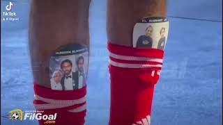 واقي الساق الخاص بحسين الشحات يحمل صورة عائلته ‍‍‎
