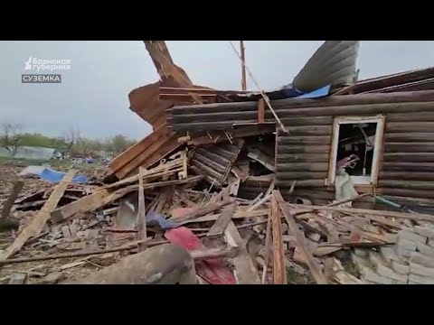 Губернатор Александр Богомаз посетил обстрелянную Суземку