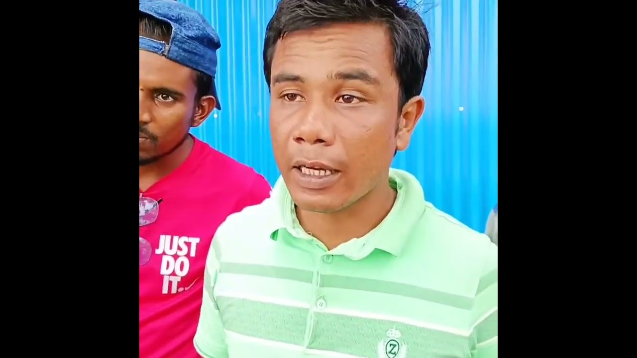 মোটরসাইকেল একা গারে নিতে পারলেই পুরস্কার। 