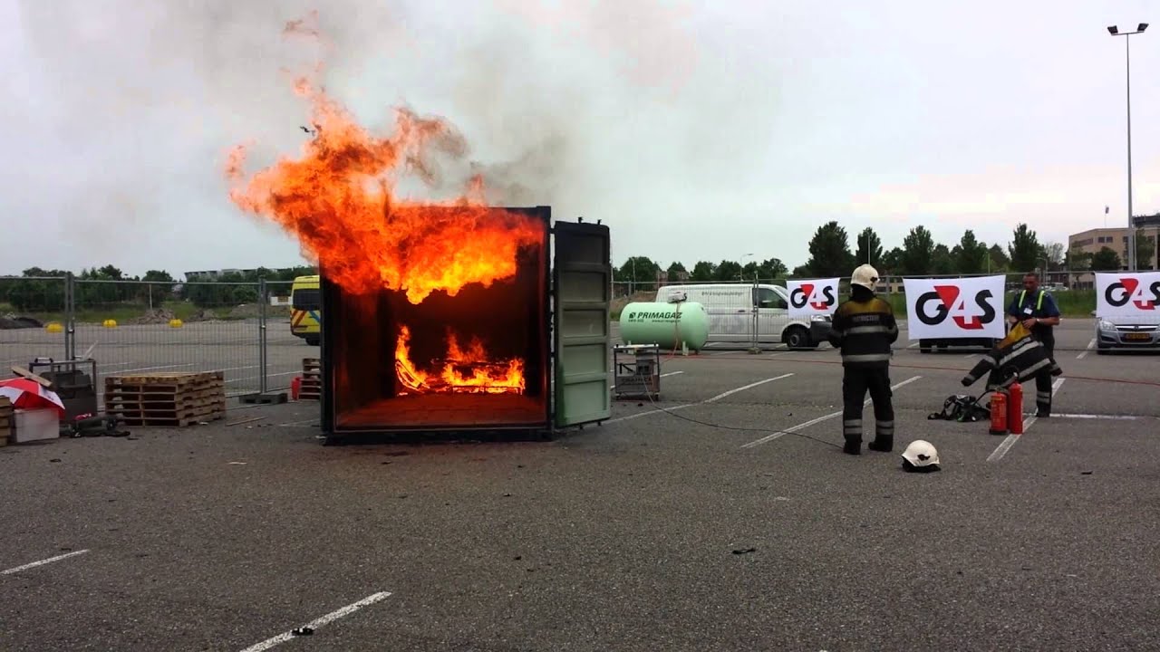 112 vakdagen flashover container propaan gestookt