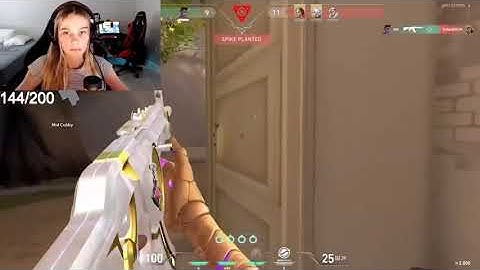 Mady watching her CLIP  DAPR REACTS