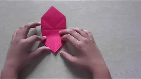 how to make a pokeball that opens and closes