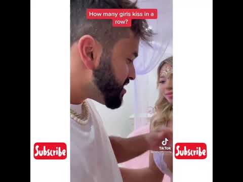 لب چوشی Kissing