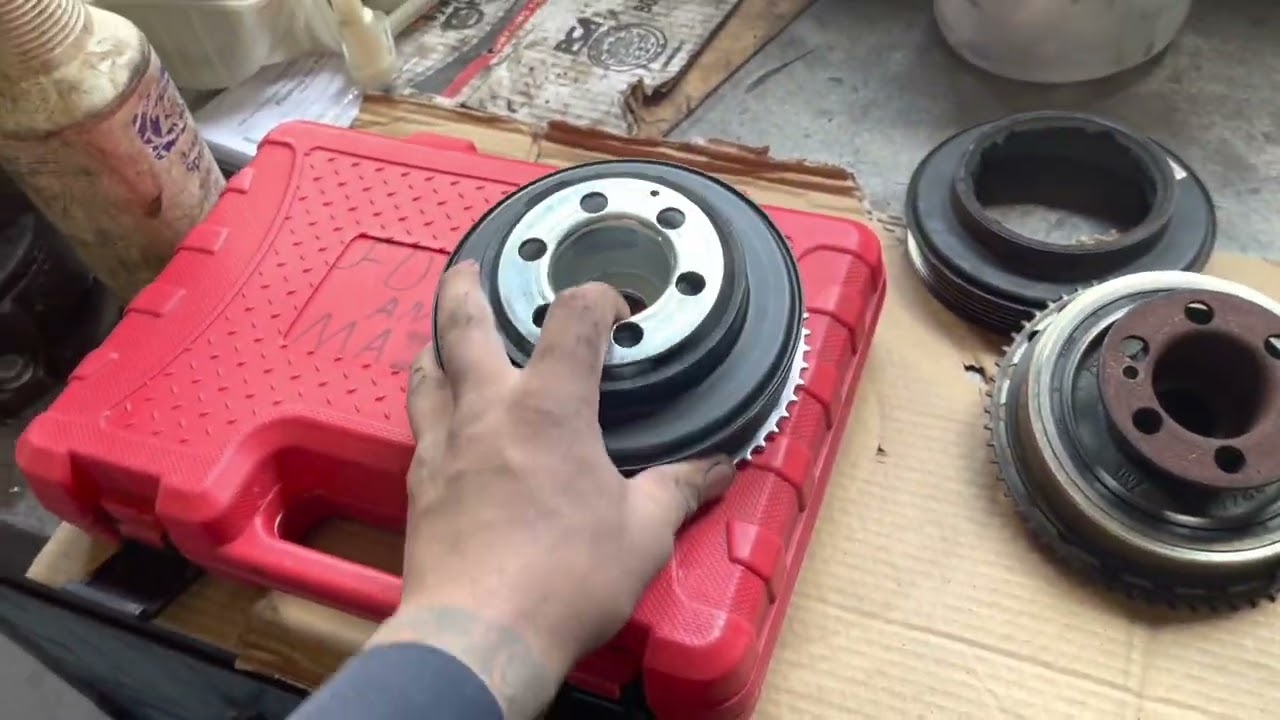 Land Rover evoque 2013 2.0  remplazó del crankshaft pulley  🤯🤯🤯😱😱 un lío!!!!!! De verdad