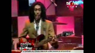 Download Lagu UNCLE BEE, Mentari Pagi - Radio Show TV One MP3