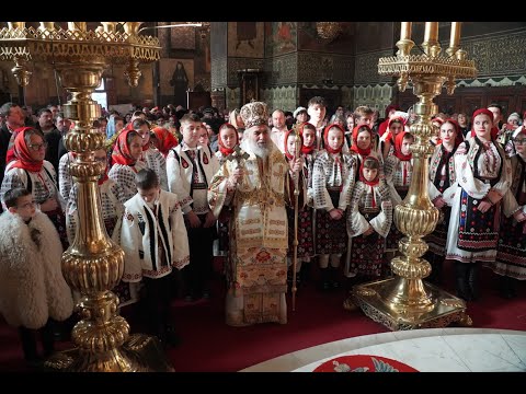 Colindători la Catedrala arhiepiscopală din Galaţi