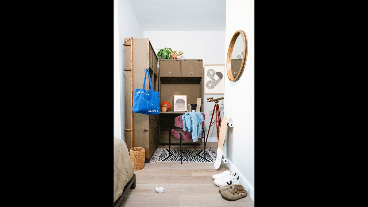 Apartment with Flexible Work & Study Spaces | Malt Dive | Long Island City, NY