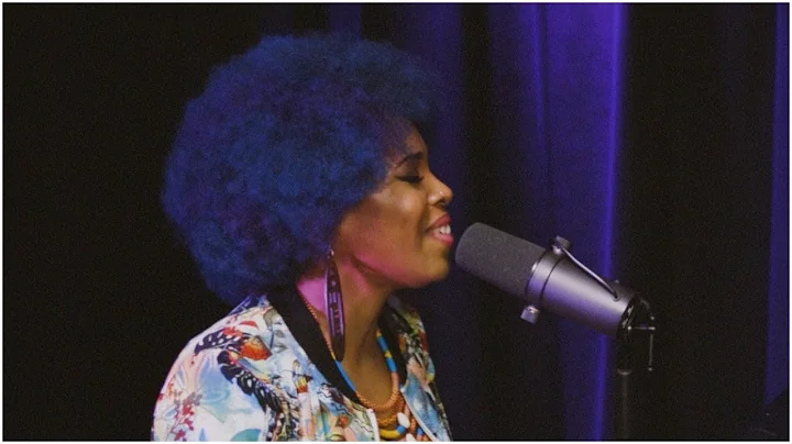 Danielle Queen D. Scott - Invisible (Live at Berkl...