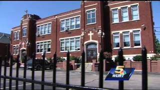 Former Holy Cross coach pleads guilty to sex with student