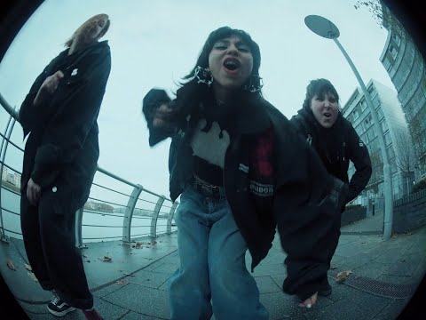 SHOOTING DAGGERS - SMUG (Official Video)