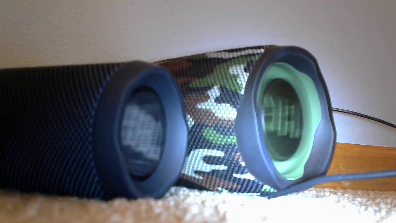 JBL BASS TEST!!!! (NEW JBL FLIP 4  + CHARGE4!!) (CHR4 AT 