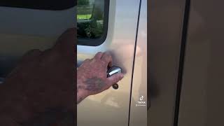 2010 Hummer H3T I Dont Own The Music