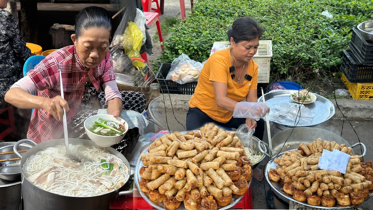 Về miền Tây ăn từ 3h khuya đến Chiều vẫn không hết quán Bánh Canh Cá Lóc Bún Nước Lèo giá bình dân