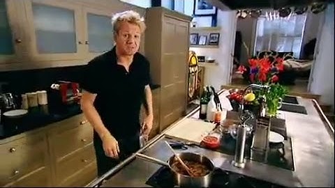 Gordon Ramsay How to Make Bolognese Pasta Sauce