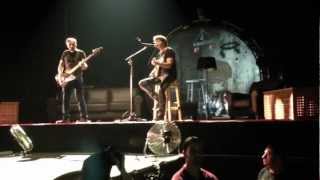 Video thumbnail of "bertrand cantat et Pascal humbert repise une chanson de leo ferré (avec le temps)"