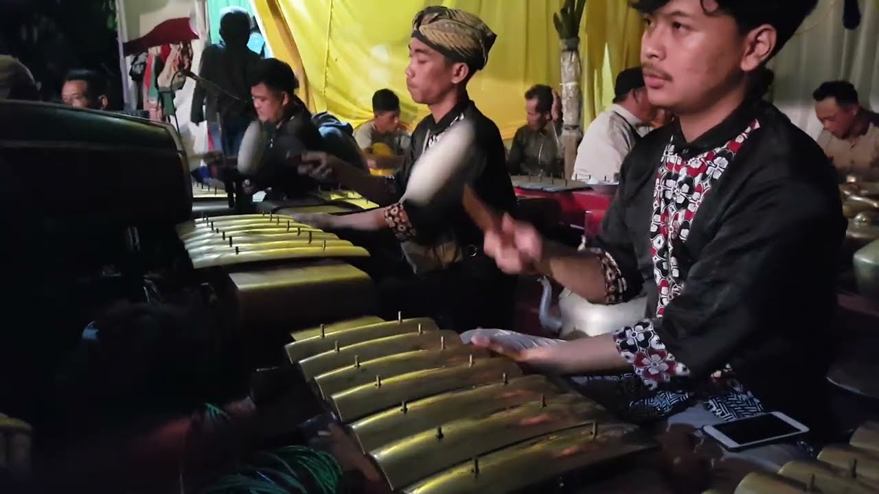 BABADHAN - Versi Jernih Gamelan Perunggu | Tirto Sari (Petir Bumitirto)