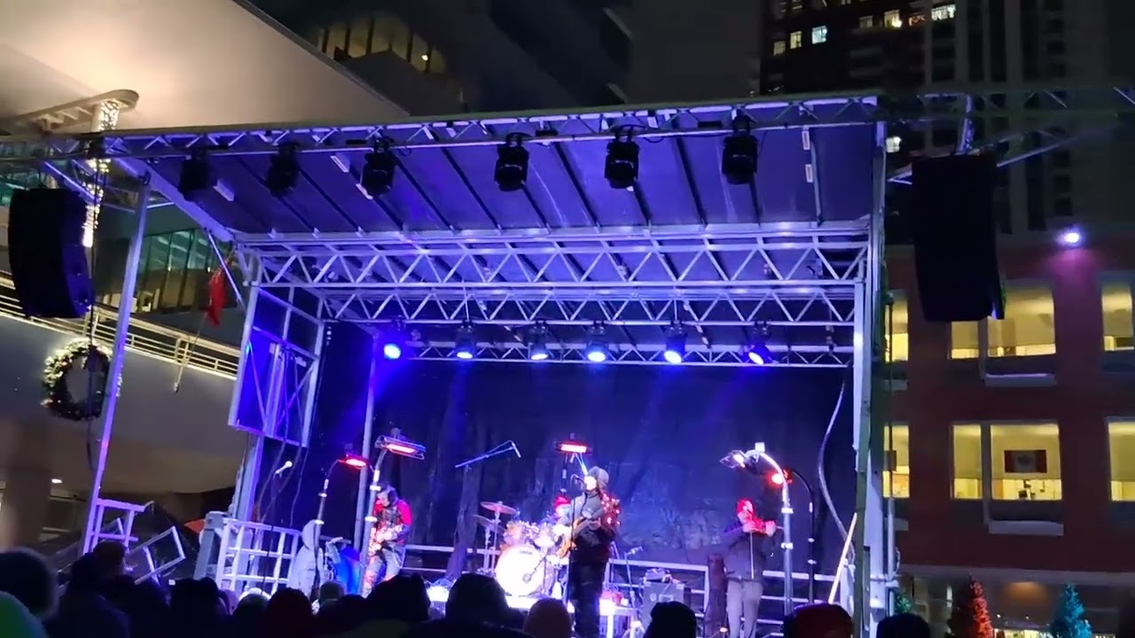 Shania Twain tribute by Shania Twin, Night of Legends, Kitchener, Ontario - clip 231315