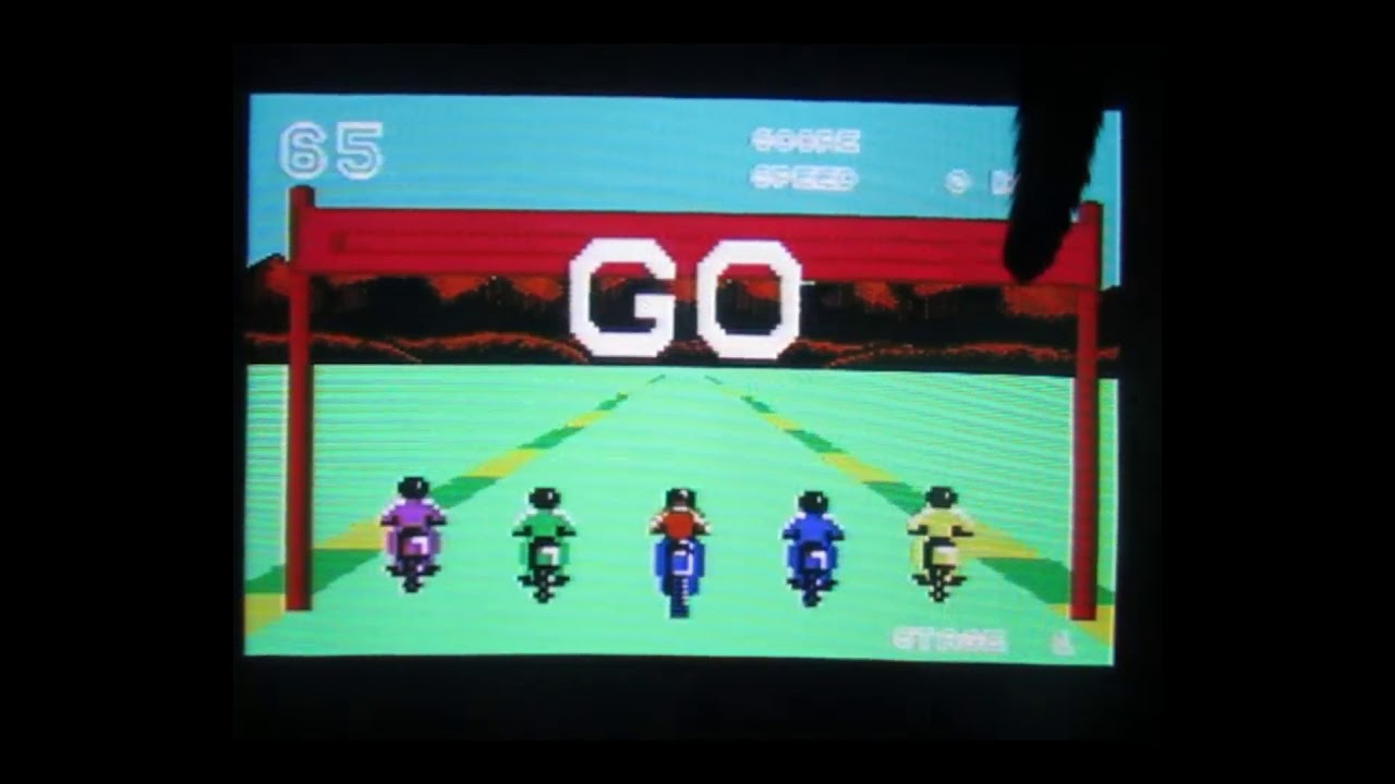 COMMODORE 64 REVIEW ENDURO RACER - YouTube
